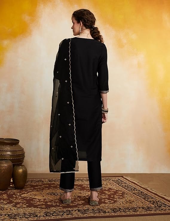 Amazon Brand - Myx Women's Embroidered Kurta Set with Organza Dupatta (Available in Plus Sizes) - Image 5